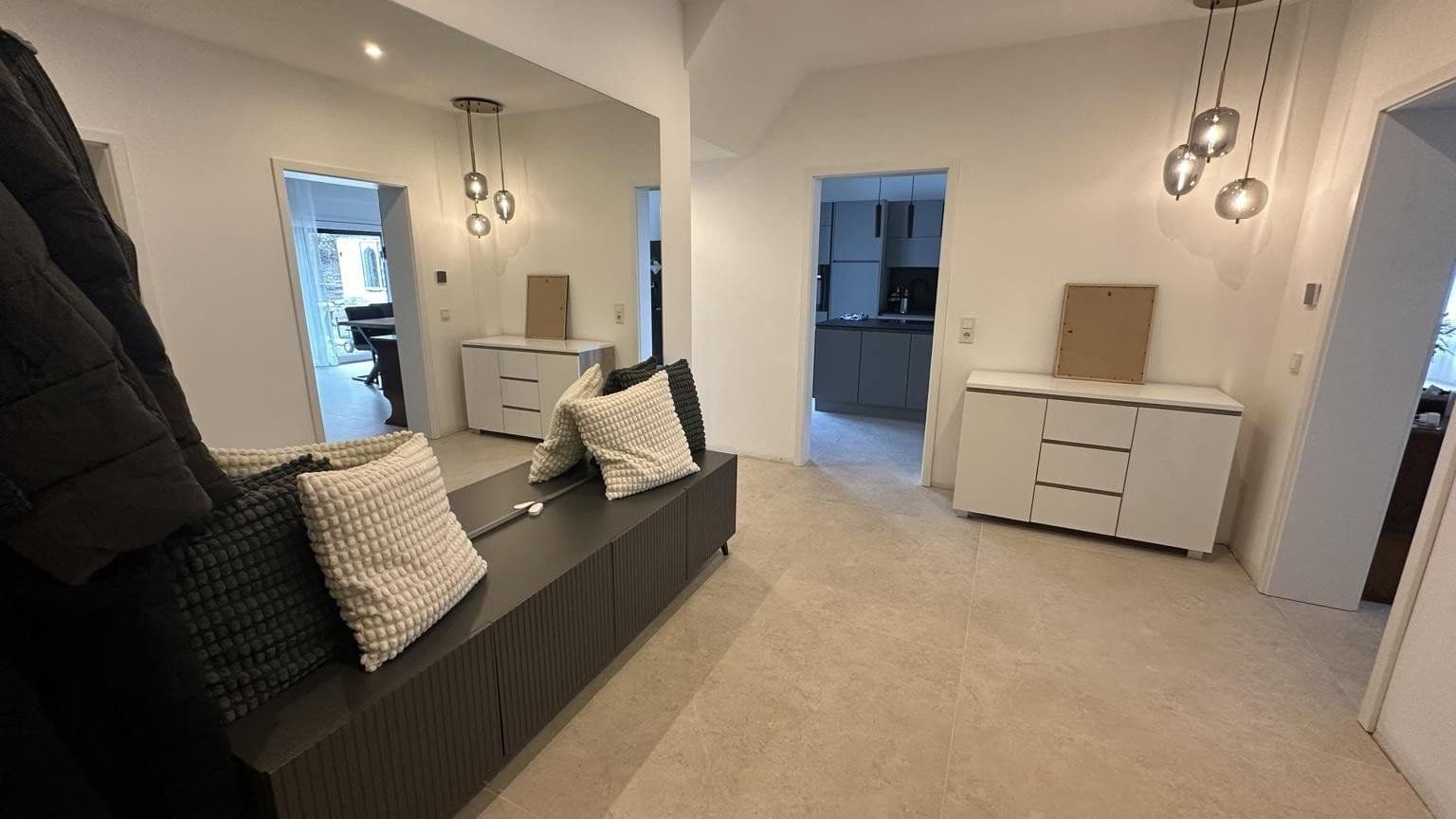 Prodej domu 437 m², pozemek 1.724 m², Hemer, Severní Porýní-Vestfálsko Prodej domu 437 m², pozemek 1.724 m², Hemer, Severní Porýní-Vestfálsko