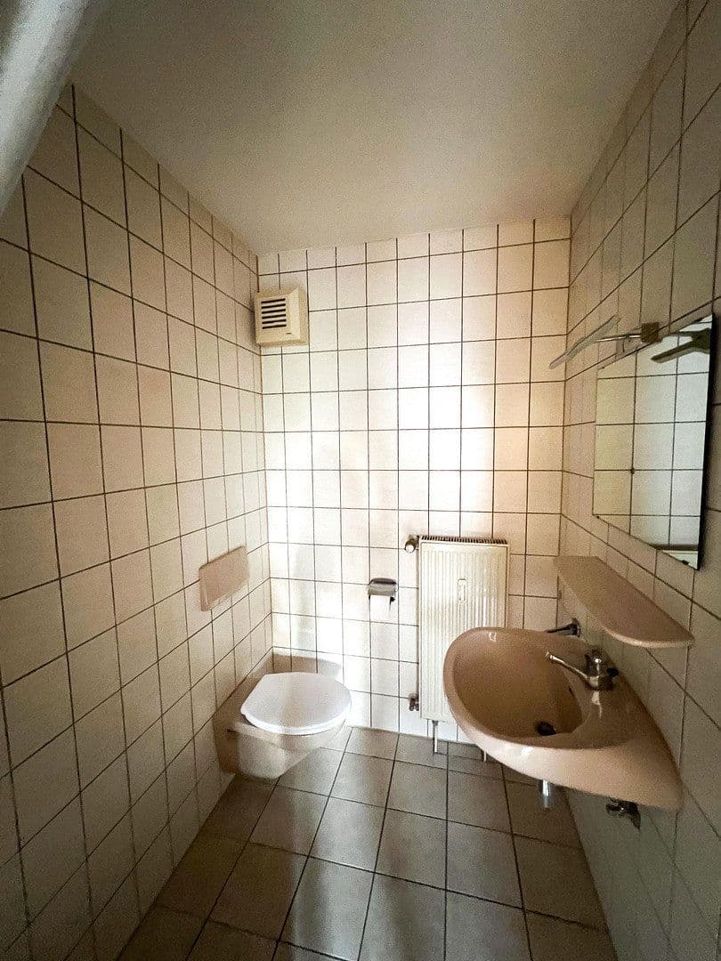 Pronájem bytu 1+1 21 m², Friedenstraße 84, Kaiserslautern, Porýní-Falc Pronájem bytu 1+1 21 m², Friedenstraße 84, Kaiserslautern, Porýní-Falc