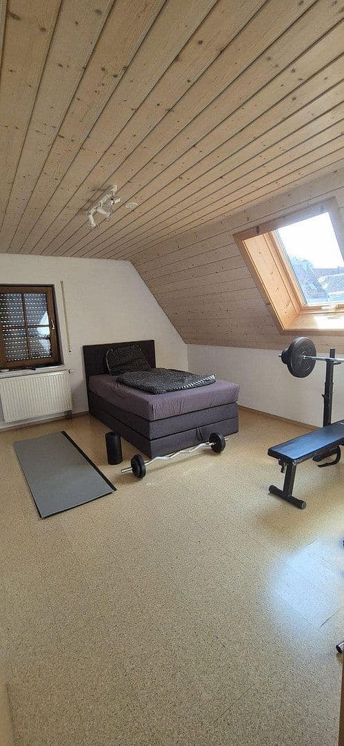 Pronájem domu 160 m², pozemek 326 m², Rottenburg am Neckar, Bádensko-Württembersko Pronájem domu 160 m², pozemek 326 m², Rottenburg am Neckar, Bádensko-Württembersko