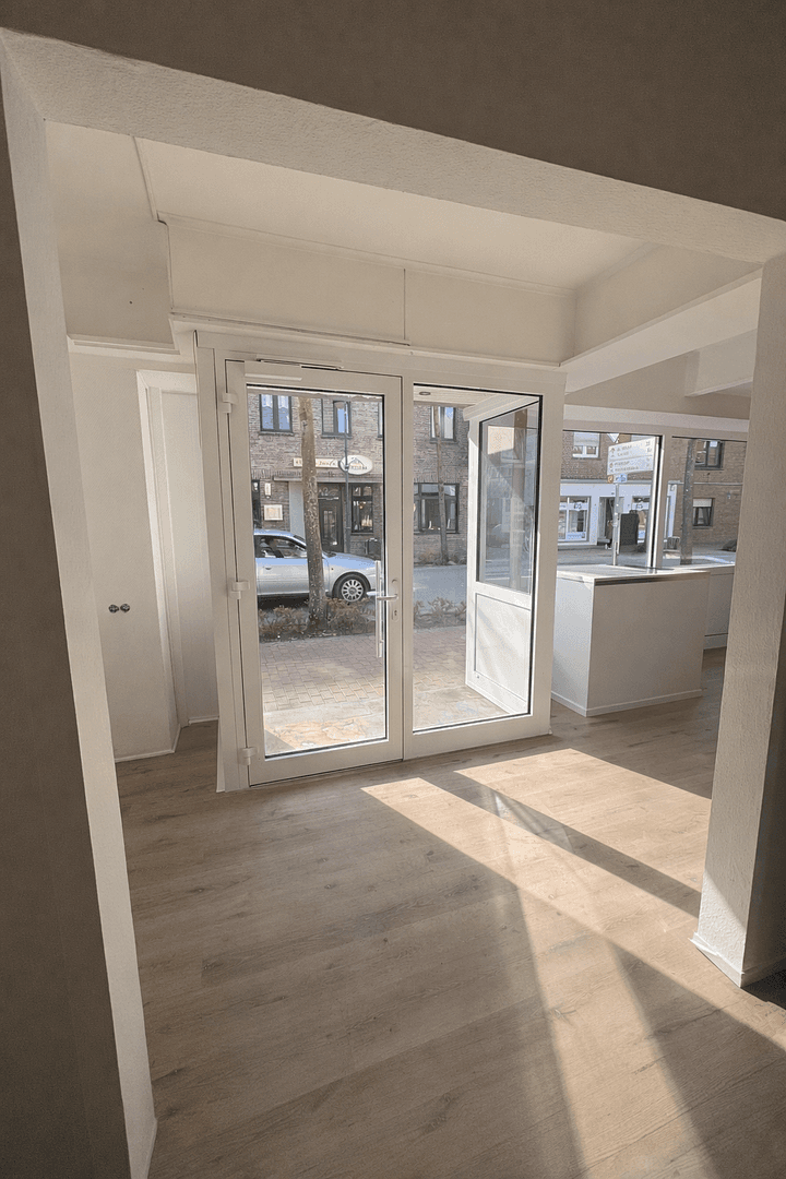 Pronájem nebytového prostoru 68 m², Sonsbeck, Severní Porýní-Vestfálsko Pronájem nebytového prostoru 68 m², Sonsbeck, Severní Porýní-Vestfálsko