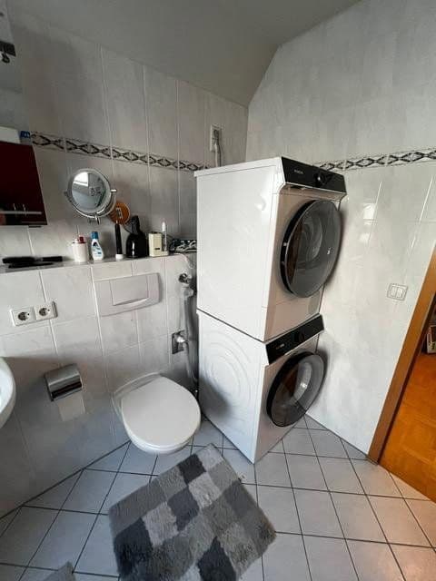 Pronájem bytu 4+kk 121 m², Marktplatz 12, Schwaikheim, Bádensko-Württembersko Pronájem bytu 4+kk 121 m², Marktplatz 12, Schwaikheim, Bádensko-Württembersko