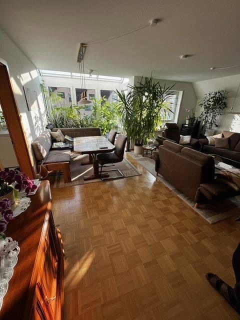 Pronájem bytu 4+kk 121 m², Marktplatz 12, Schwaikheim, Bádensko-Württembersko Pronájem bytu 4+kk 121 m², Marktplatz 12, Schwaikheim, Bádensko-Württembersko