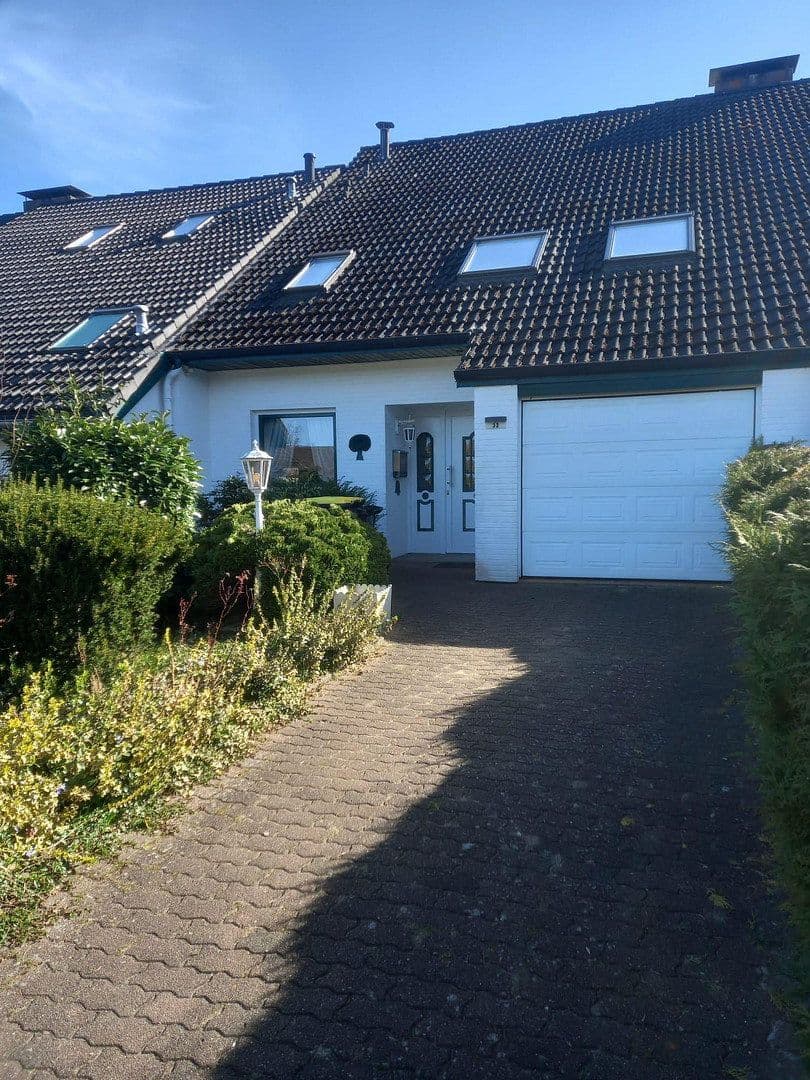 Prodej domu 145 m², pozemek 401 m², Barsbüttel, Šlesvicko-Holštýnsko Prodej domu 145 m², pozemek 401 m², Barsbüttel, Šlesvicko-Holštýnsko