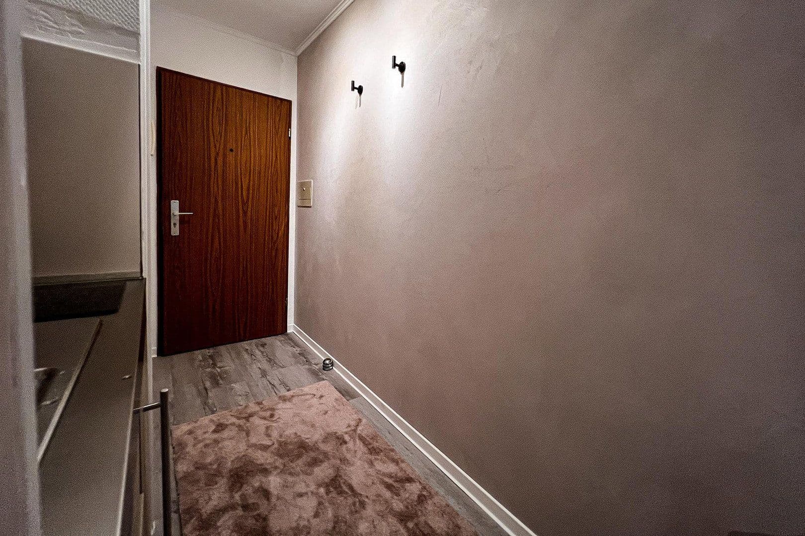 Pronájem bytu 1+1 19 m², L2 9, Mannheim, Bádensko-Württembersko Pronájem bytu 1+1 19 m², L2 9, Mannheim, Bádensko-Württembersko