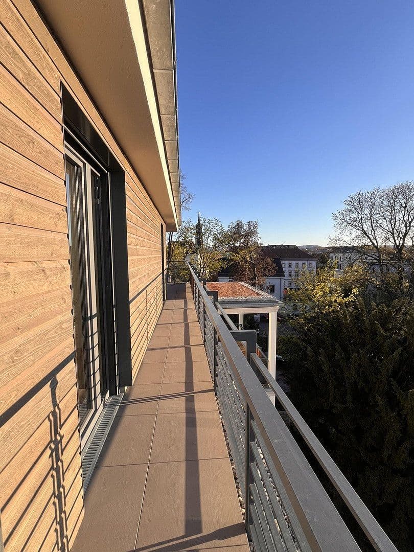 Pronájem bytu 2+1 80 m², Erna Berger Straße 10, Dresden, Sasko Pronájem bytu 2+1 80 m², Erna Berger Straße 10, Dresden, Sasko