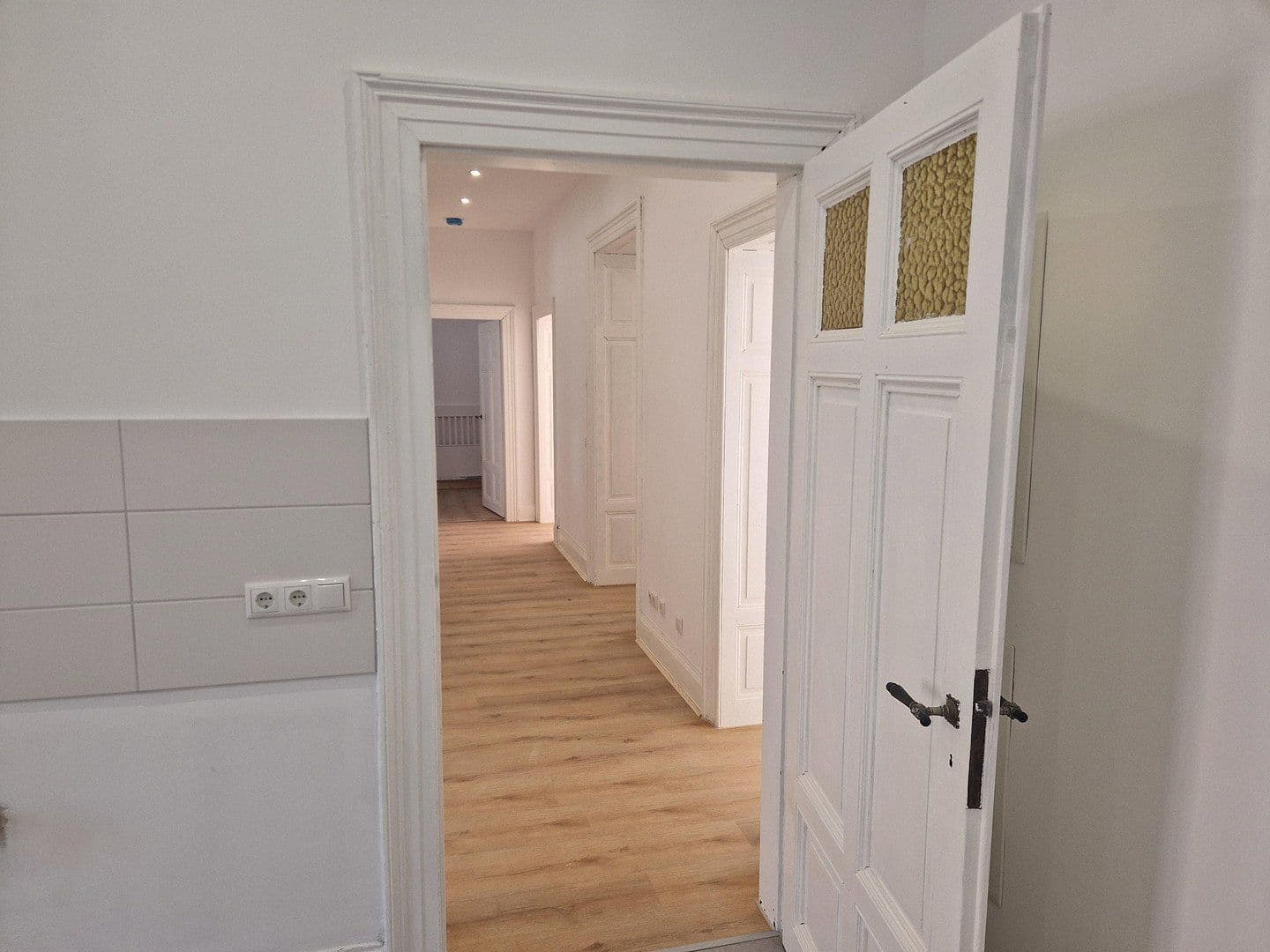 Pronájem bytu 5+1 130 m², Jahnstraße 29, Wiesbaden, Hessen Pronájem bytu 5+1 130 m², Jahnstraße 29, Wiesbaden, Hessen