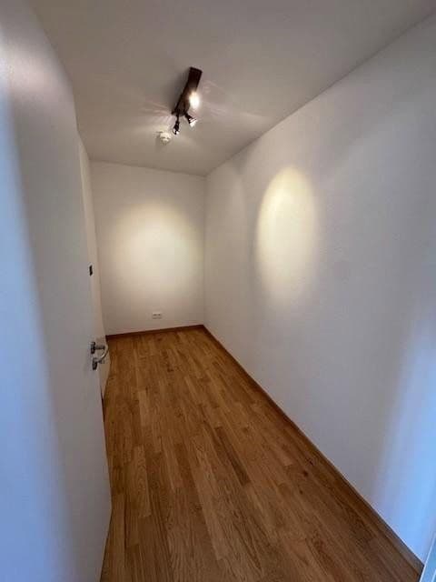 Pronájem bytu 2+1 84 m², Biberacher Str. 1, Ochsenhausen, Bádensko-Württembersko Pronájem bytu 2+1 84 m², Biberacher Str. 1, Ochsenhausen, Bádensko-Württembersko
