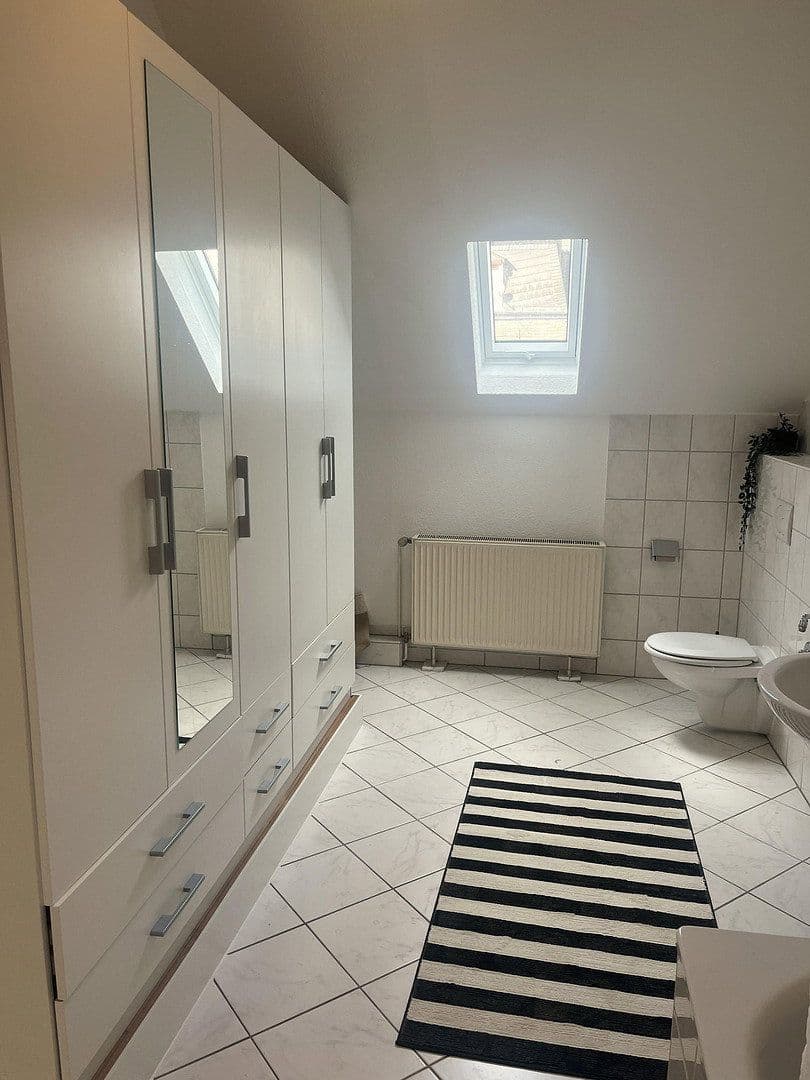 Pronájem bytu 2+1 76 m², Wiesbaden, Hessen Pronájem bytu 2+1 76 m², Wiesbaden, Hessen