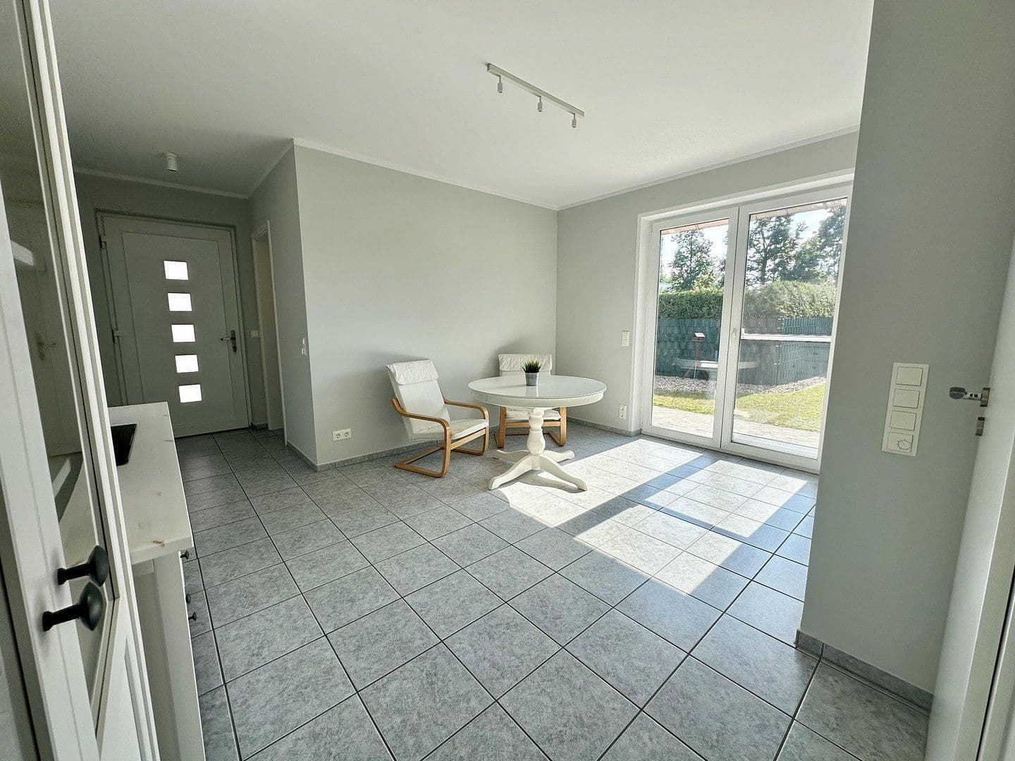 Prodej domu 239 m², pozemek 1.400 m², Lubín, Braniborsko Prodej domu 239 m², pozemek 1.400 m², Lubín, Braniborsko