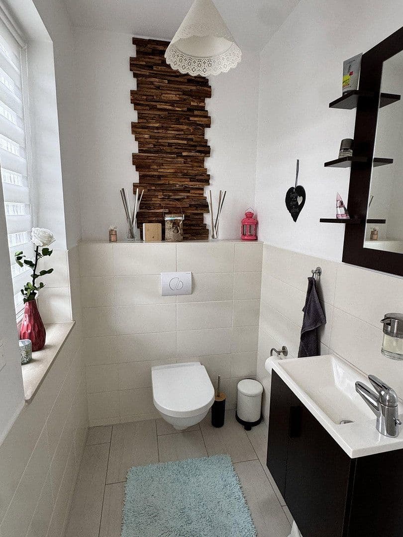 Prodej domu 239 m², pozemek 1.400 m², Lubín, Braniborsko Prodej domu 239 m², pozemek 1.400 m², Lubín, Braniborsko