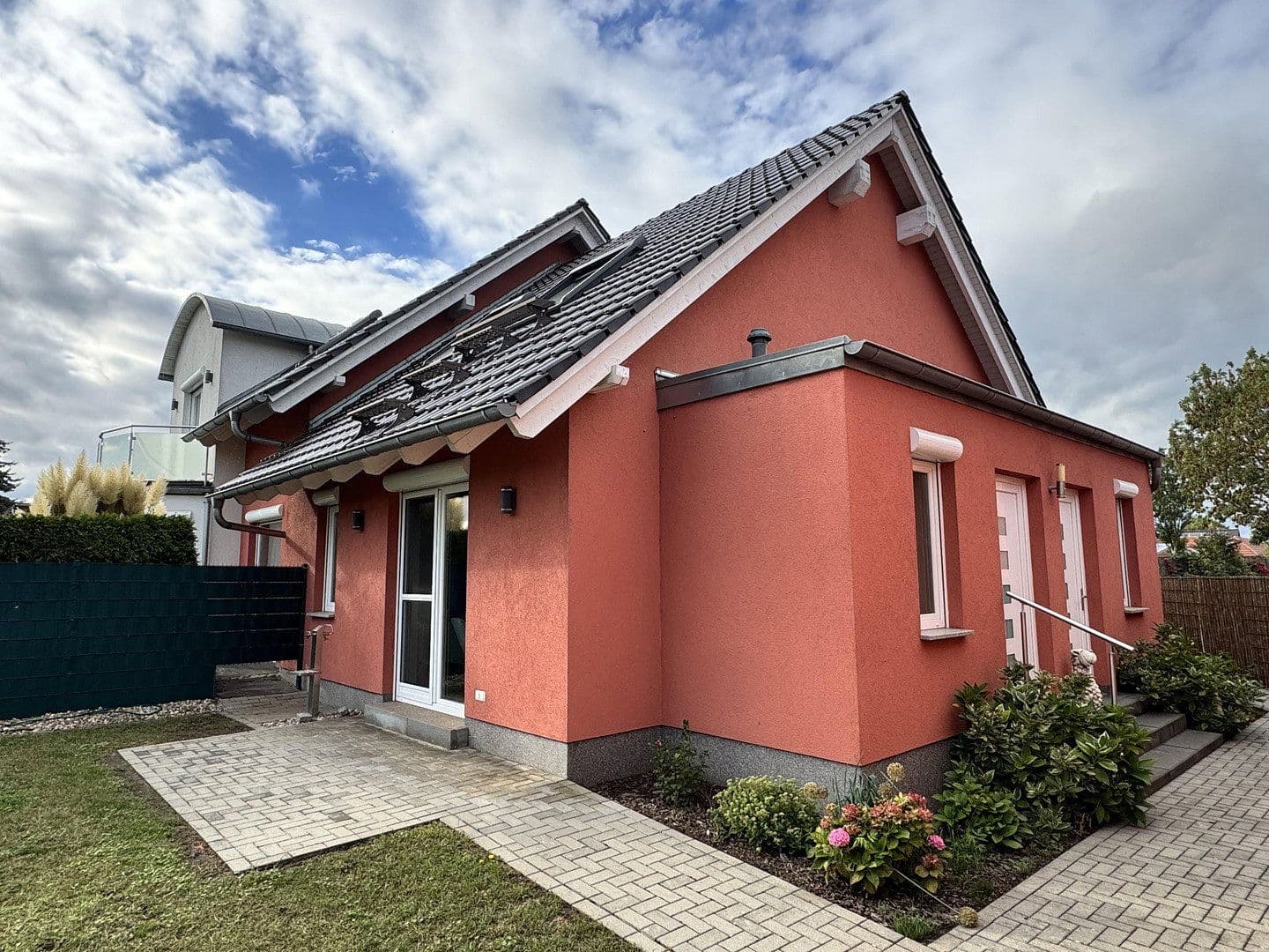 Prodej domu 239 m², pozemek 1.400 m², Lubín, Braniborsko Prodej domu 239 m², pozemek 1.400 m², Lubín, Braniborsko