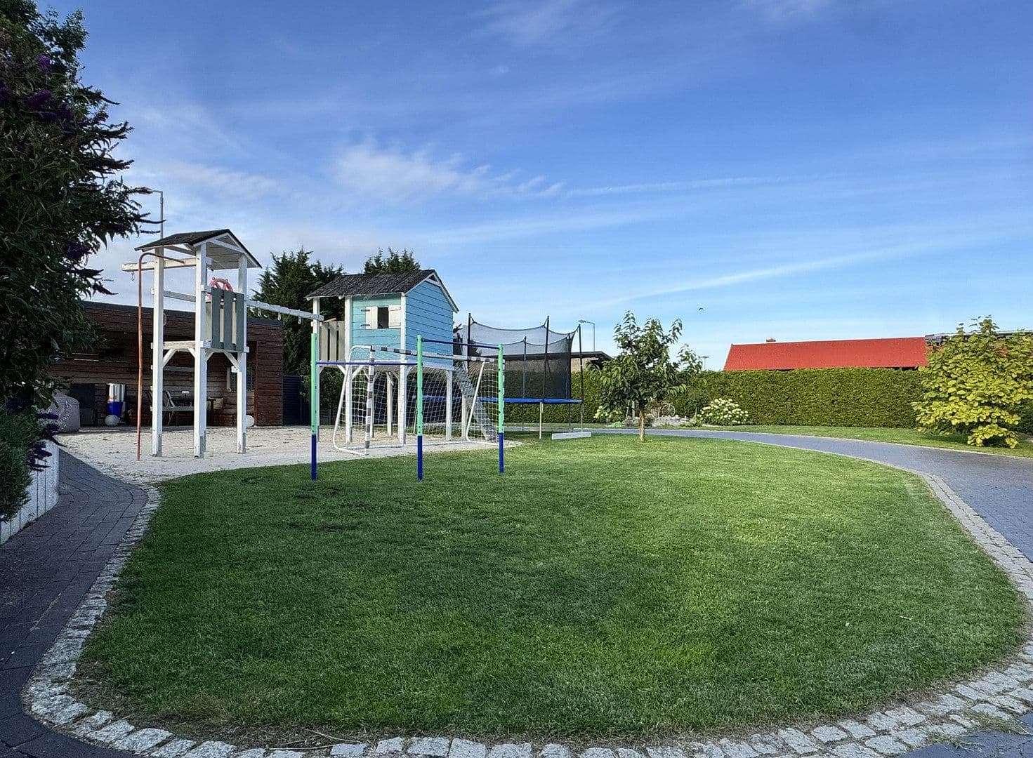 Prodej domu 239 m², pozemek 1.400 m², Lubín, Braniborsko Prodej domu 239 m², pozemek 1.400 m², Lubín, Braniborsko