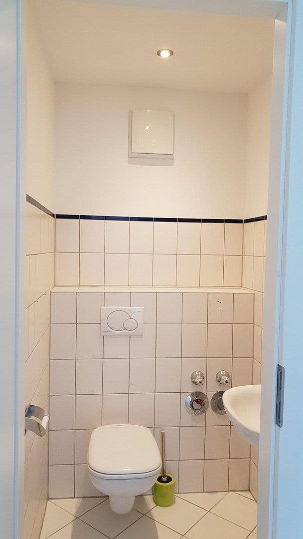 Pronájem bytu 3+kk 84 m², Robert-Koch-Str. 38, Ottobrunn, Bavorsko Pronájem bytu 3+kk 84 m², Robert-Koch-Str. 38, Ottobrunn, Bavorsko