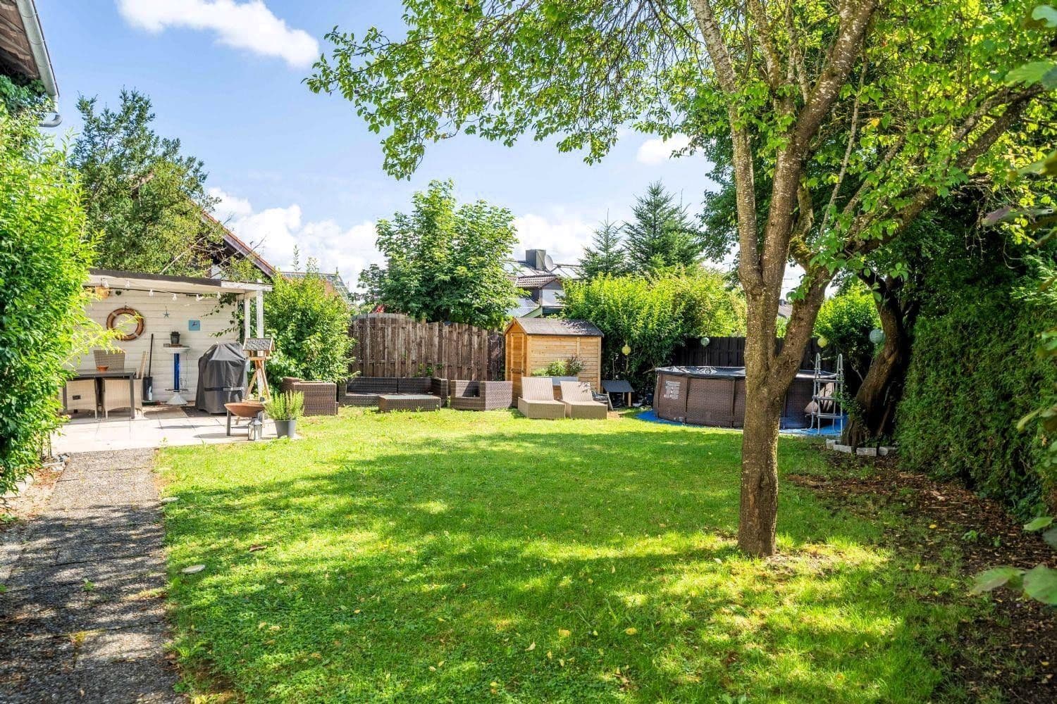 Prodej bytu 7+1 260 m², Andechs-Frieding, Bavorsko Prodej bytu 7+1 260 m², Andechs-Frieding, Bavorsko