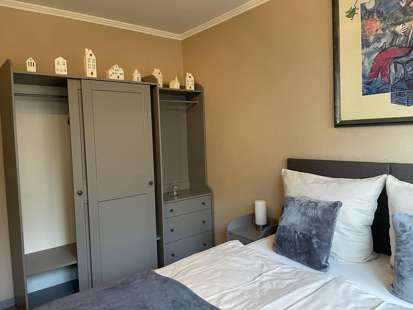 Pronájem bytu 5+1 120 m², Hauptstraße 50a, Hage, Dolní Sasko Pronájem bytu 5+1 120 m², Hauptstraße 50a, Hage, Dolní Sasko