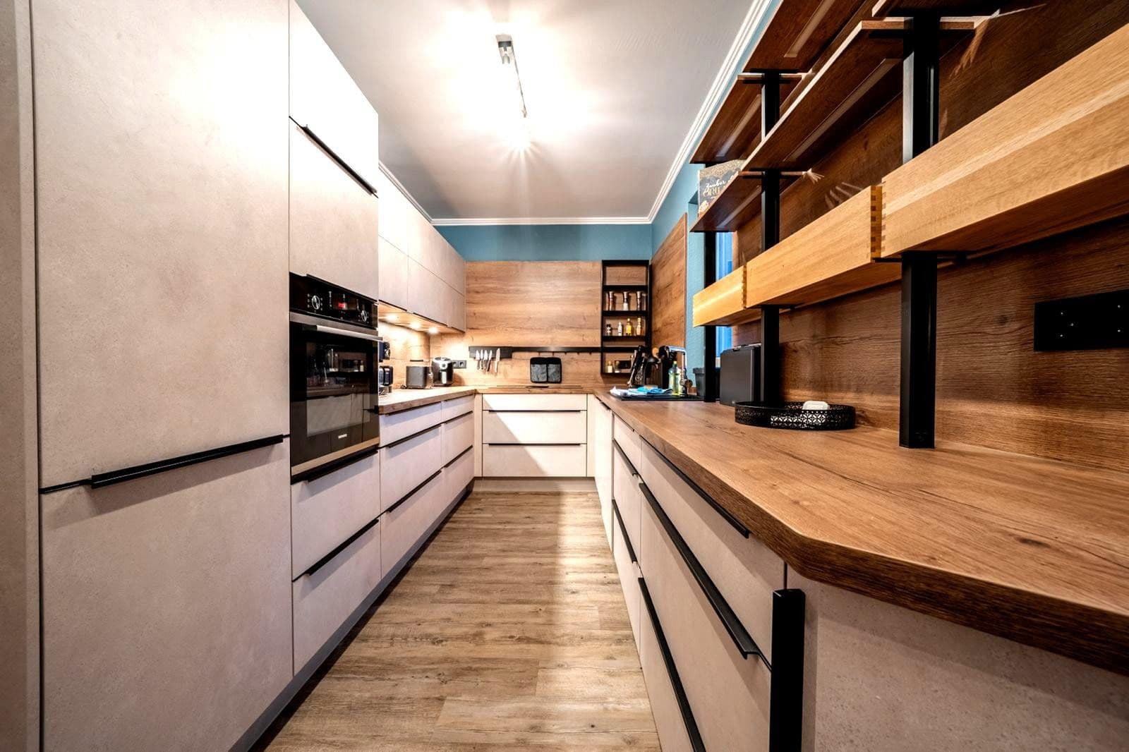 Pronájem bytu 5+1 120 m², Hauptstraße 50a, Hage, Dolní Sasko Pronájem bytu 5+1 120 m², Hauptstraße 50a, Hage, Dolní Sasko