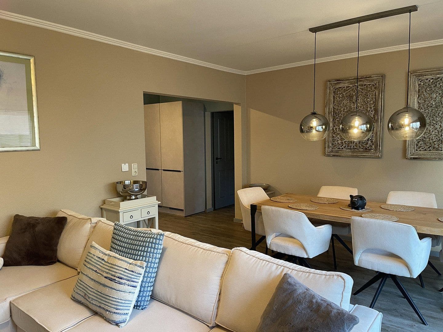 Pronájem bytu 5+1 120 m², Hauptstraße 50a, Hage, Dolní Sasko Pronájem bytu 5+1 120 m², Hauptstraße 50a, Hage, Dolní Sasko