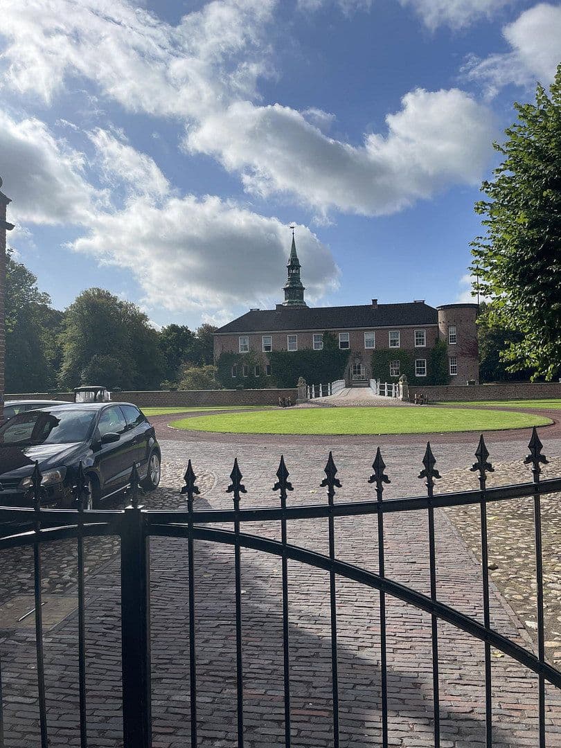 Pronájem bytu 5+1 120 m², Hauptstraße 50a, Hage, Dolní Sasko Pronájem bytu 5+1 120 m², Hauptstraße 50a, Hage, Dolní Sasko