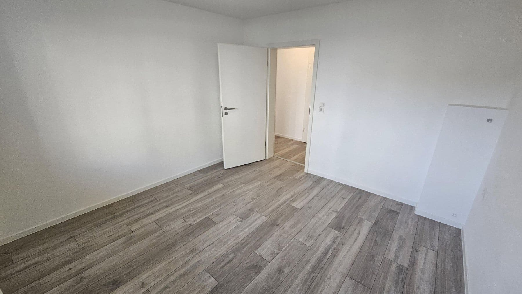 Pronájem bytu 3+1 60 m², Eutighofer Straße 22, Schwäbisch Gmünd, Bádensko-Württembersko Pronájem bytu 3+1 60 m², Eutighofer Straße 22, Schwäbisch Gmünd, Bádensko-Württembersko