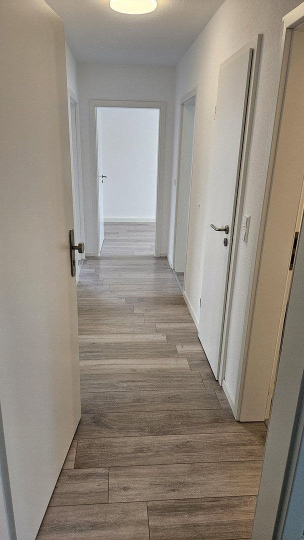 Pronájem bytu 3+1 60 m², Eutighofer Straße 22, Schwäbisch Gmünd, Bádensko-Württembersko Pronájem bytu 3+1 60 m², Eutighofer Straße 22, Schwäbisch Gmünd, Bádensko-Württembersko