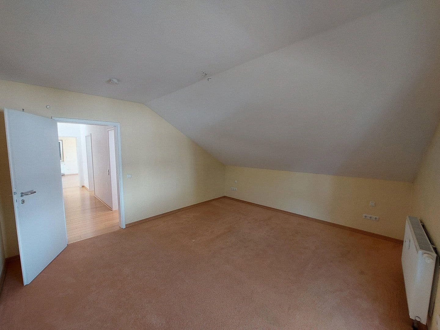 Pronájem bytu 3+kk 83 m², Schwabenheim an der Selz, Porýní-Falc Pronájem bytu 3+kk 83 m², Schwabenheim an der Selz, Porýní-Falc