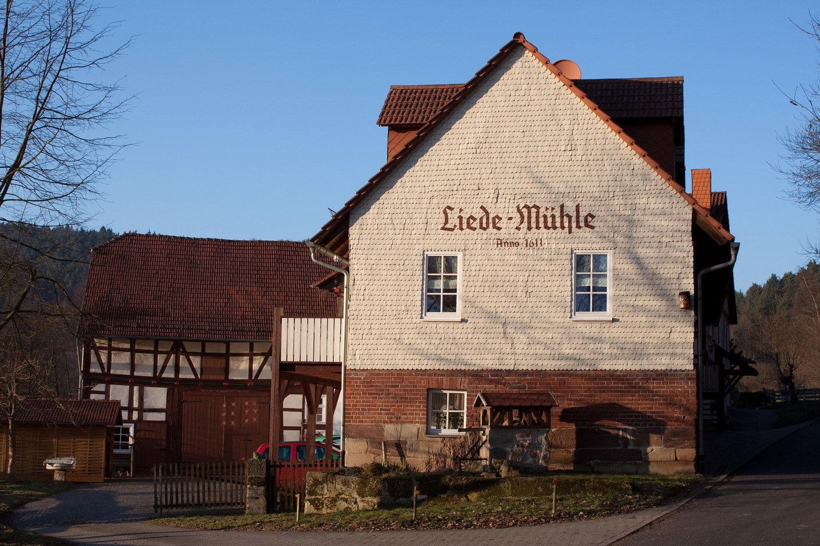 Prodej domu 590 m², pozemek 190.000 m², Liedemühle 1, Neuenstein, Hessen Prodej domu 590 m², pozemek 190.000 m², Liedemühle 1, Neuenstein, Hessen