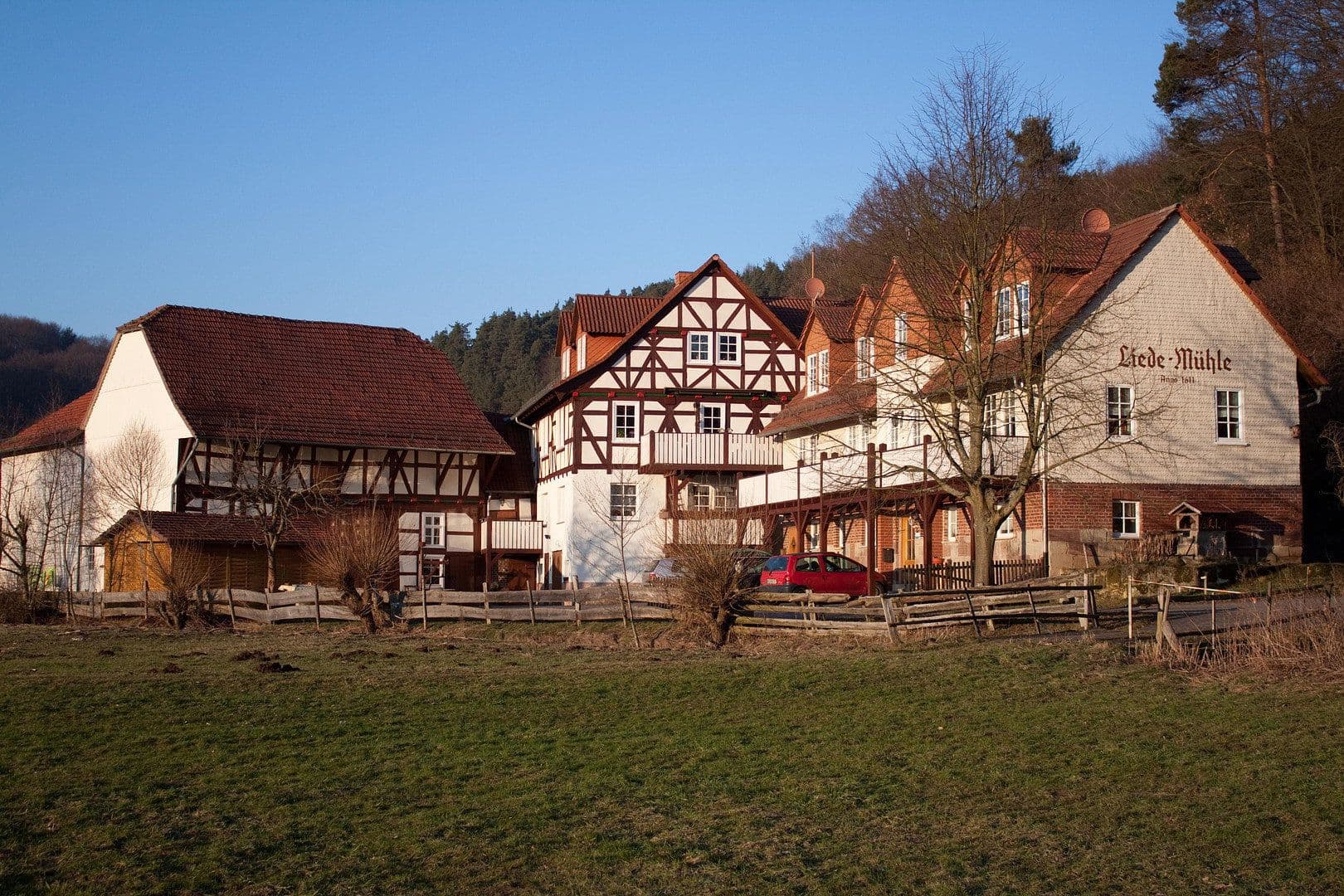 Prodej domu 590 m², pozemek 190.000 m², Liedemühle 1, Neuenstein, Hessen Prodej domu 590 m², pozemek 190.000 m², Liedemühle 1, Neuenstein, Hessen