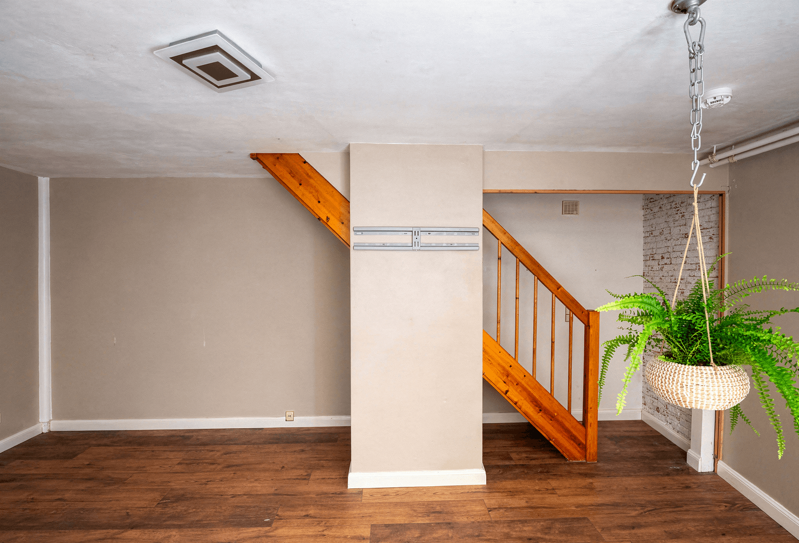 Prodej bytu 4+1 94 m², Berlin, Berlín Prodej bytu 4+1 94 m², Berlin, Berlín