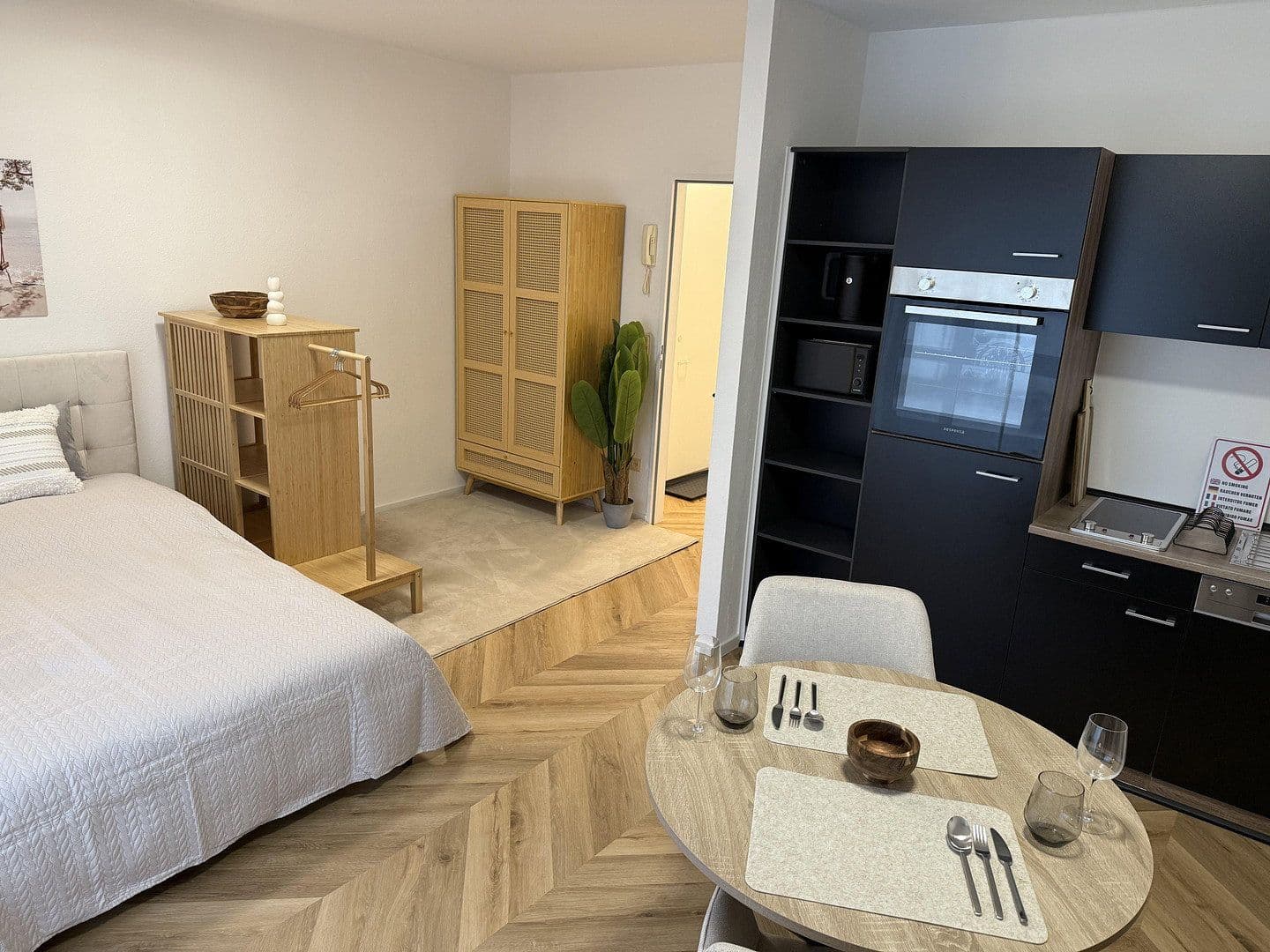 Pronájem bytu 1+1 30 m², Gießen, Hessen Pronájem bytu 1+1 30 m², Gießen, Hessen