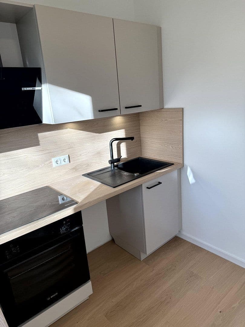 Pronájem bytu 1+1 35 m², Kalkbrennerstr. 50, Lübeck, Šlesvicko-Holštýnsko Pronájem bytu 1+1 35 m², Kalkbrennerstr. 50, Lübeck, Šlesvicko-Holštýnsko