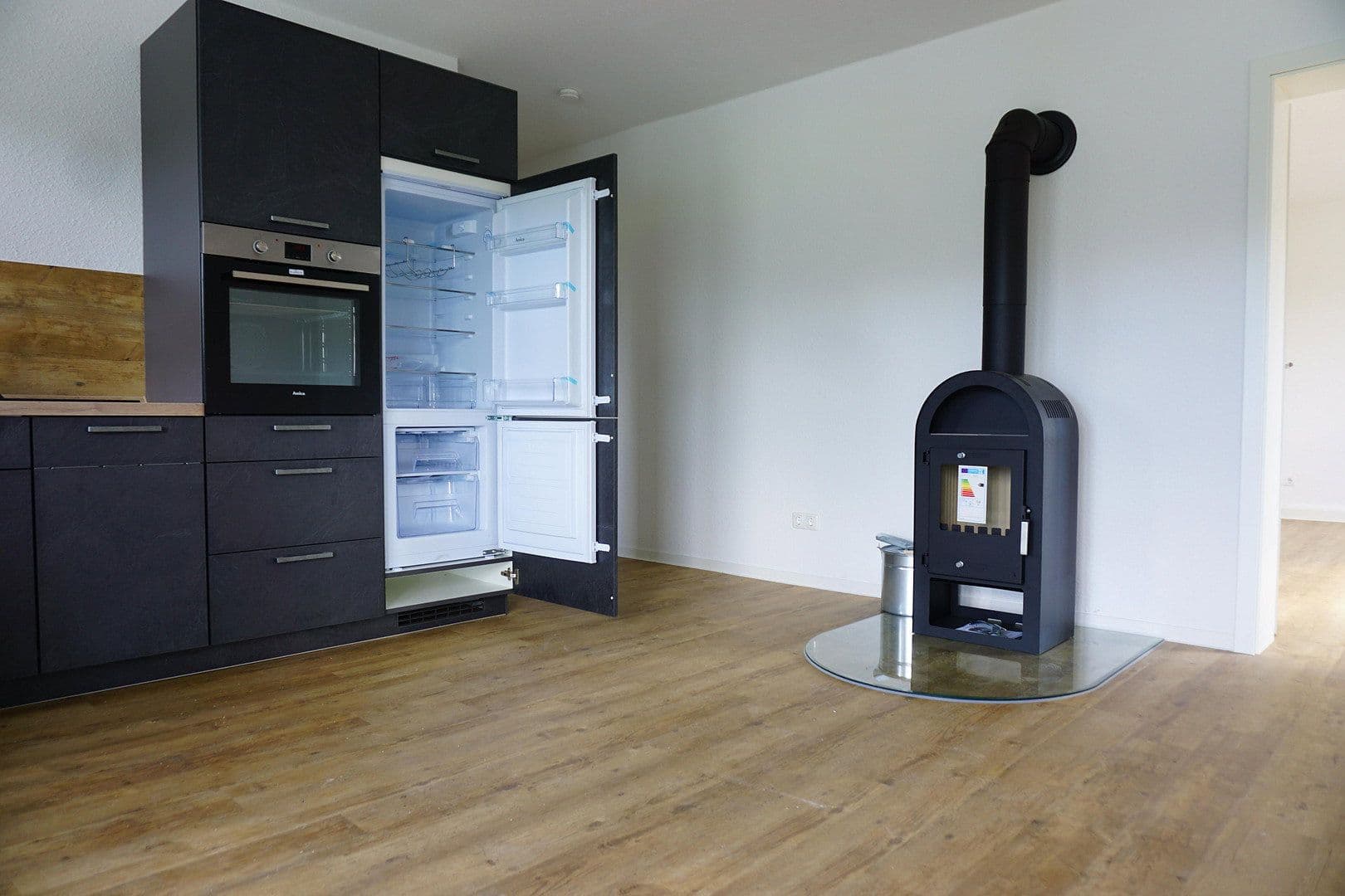 Pronájem bytu 2+1 58 m², Auf der Höhe 15, Jena-Remderoda, Durynsko Pronájem bytu 2+1 58 m², Auf der Höhe 15, Jena-Remderoda, Durynsko