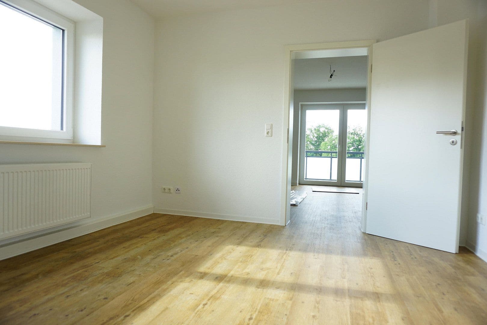 Pronájem bytu 2+1 58 m², Auf der Höhe 15, Jena-Remderoda, Durynsko Pronájem bytu 2+1 58 m², Auf der Höhe 15, Jena-Remderoda, Durynsko