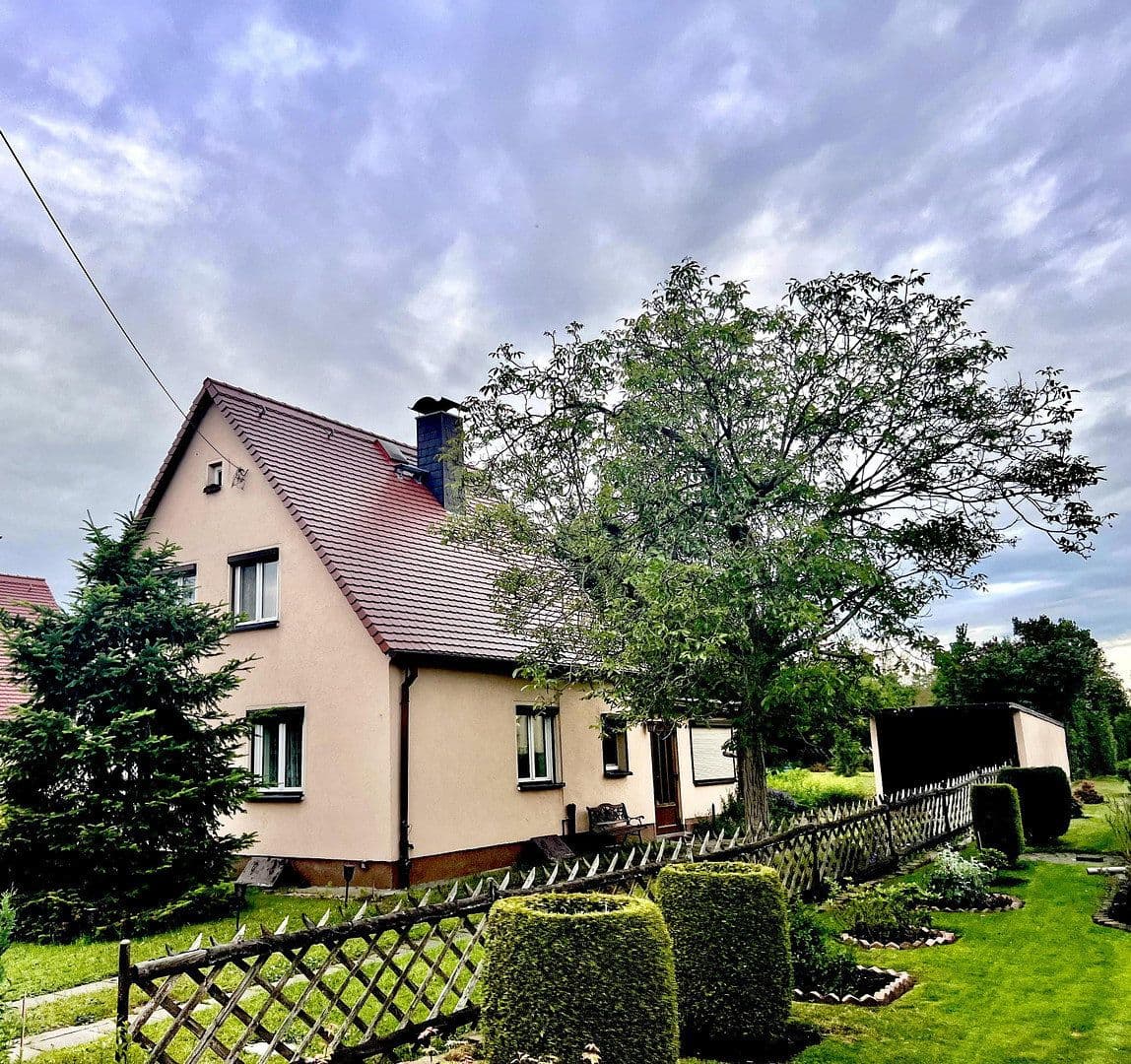 Prodej domu 108 m², pozemek 910 m², Dresden, Sasko Prodej domu 108 m², pozemek 910 m², Dresden, Sasko