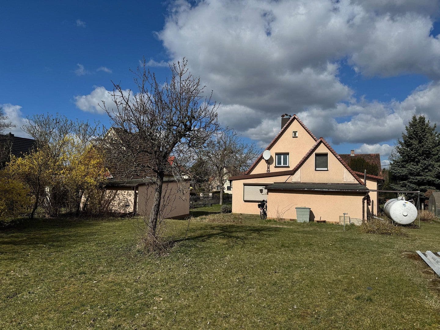 Prodej domu 108 m², pozemek 910 m², Dresden, Sasko Prodej domu 108 m², pozemek 910 m², Dresden, Sasko