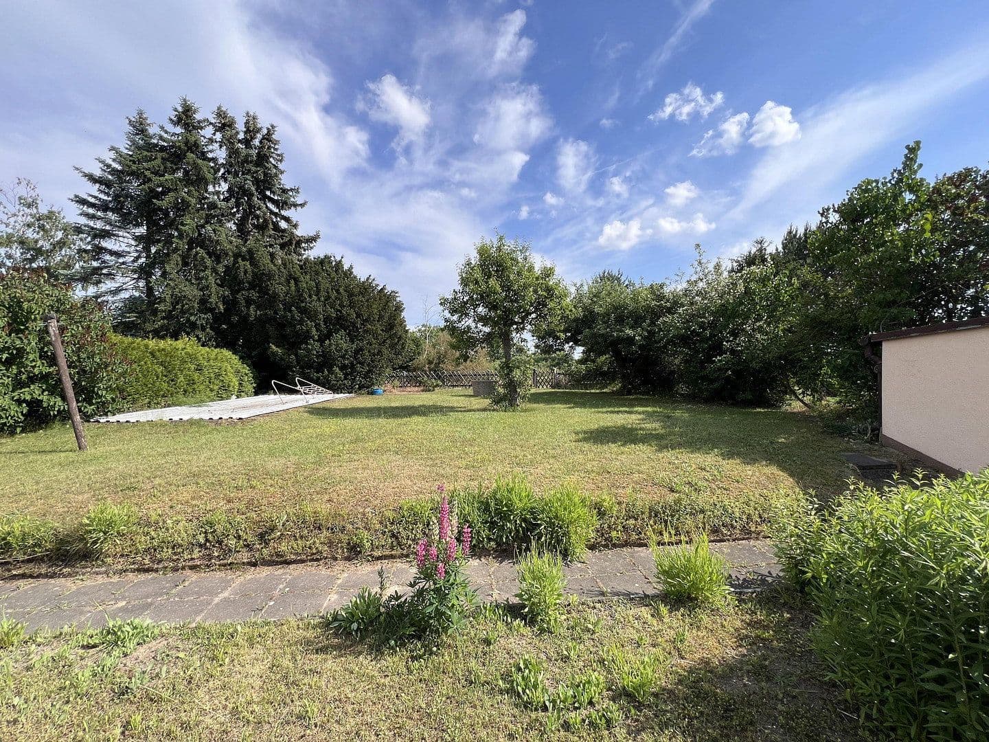 Prodej domu 108 m², pozemek 910 m², Dresden, Sasko Prodej domu 108 m², pozemek 910 m², Dresden, Sasko