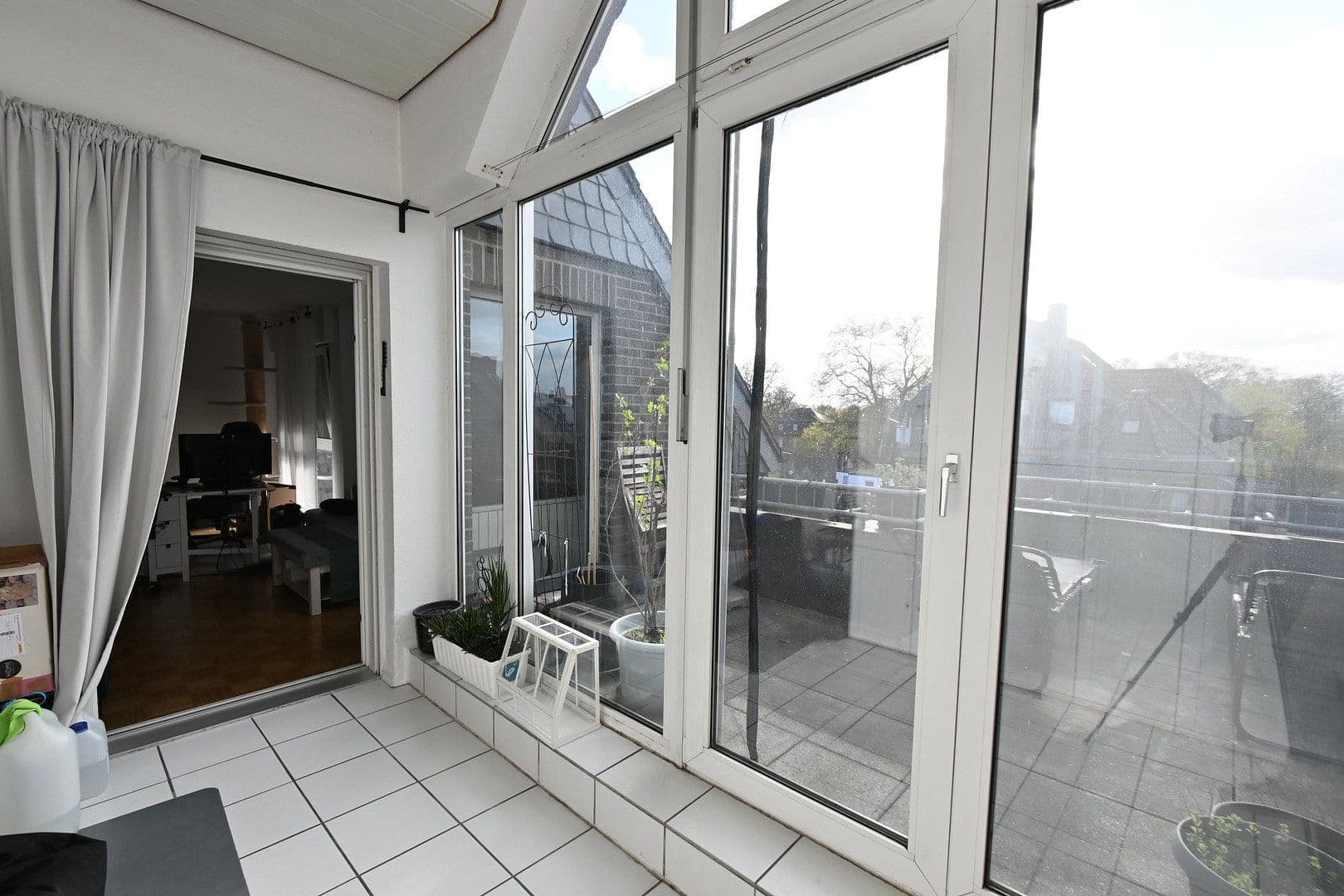 Pronájem bytu 3+1 110 m², Frankfurter Str. 214, Köln, Severní Porýní-Vestfálsko Pronájem bytu 3+1 110 m², Frankfurter Str. 214, Köln, Severní Porýní-Vestfálsko