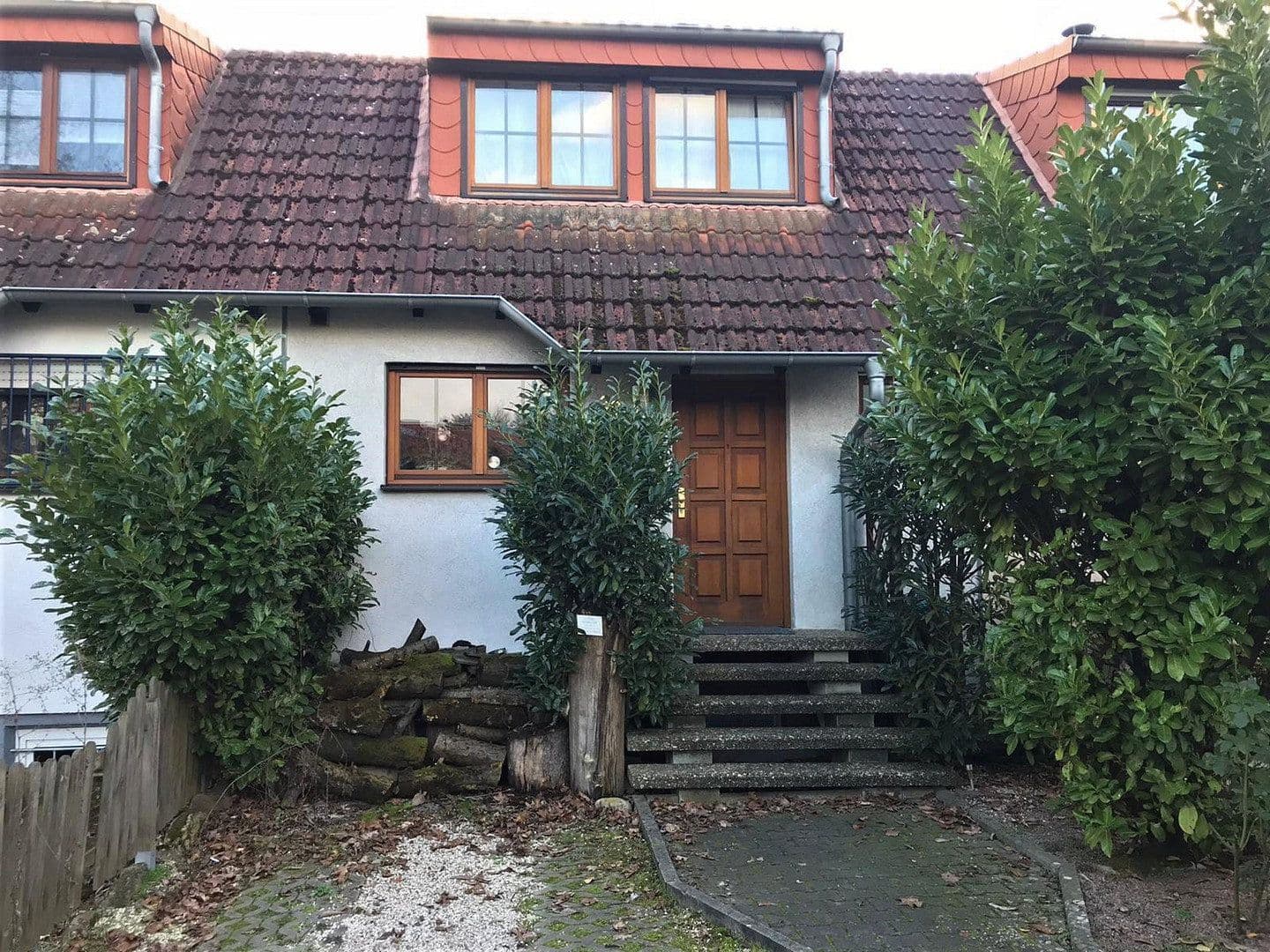 Prodej domu 132 m², pozemek 238 m², Frankfurt a.M., Hessen Prodej domu 132 m², pozemek 238 m², Frankfurt a.M., Hessen