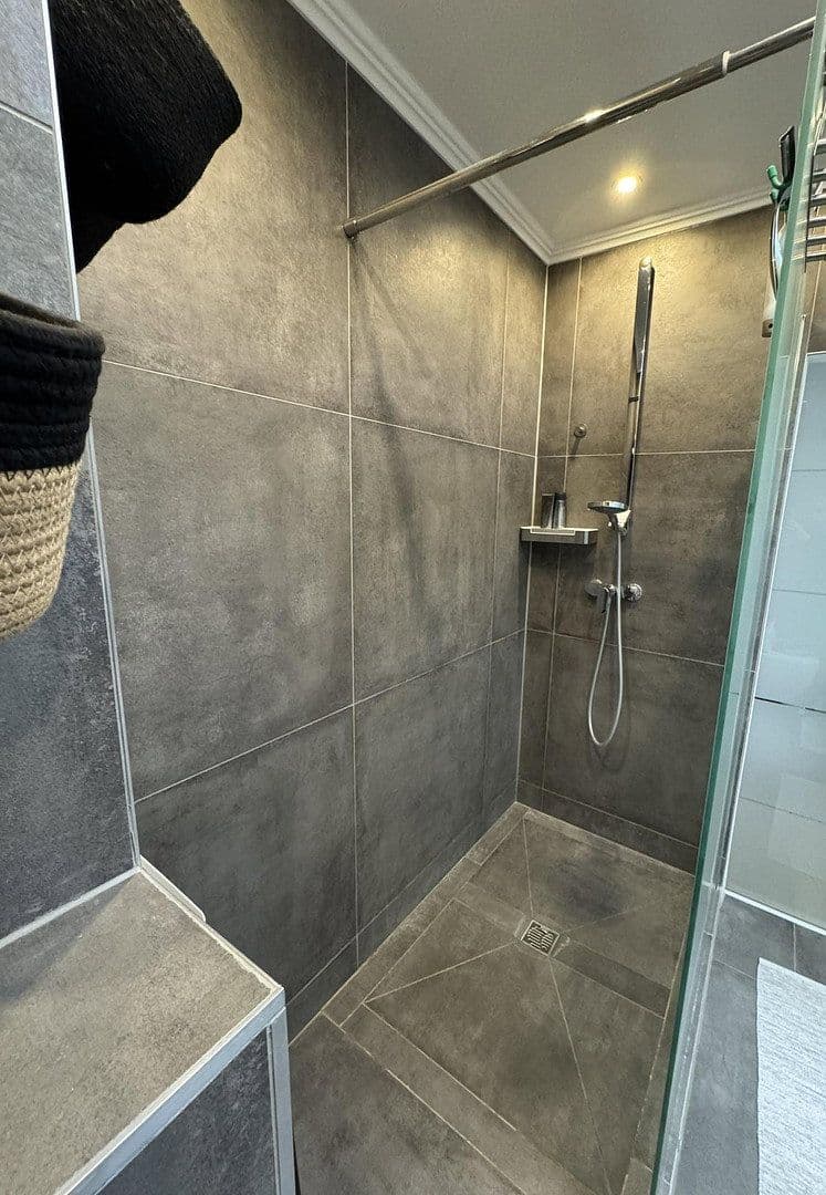 Prodej domu 132 m², pozemek 238 m², Frankfurt a.M., Hessen Prodej domu 132 m², pozemek 238 m², Frankfurt a.M., Hessen