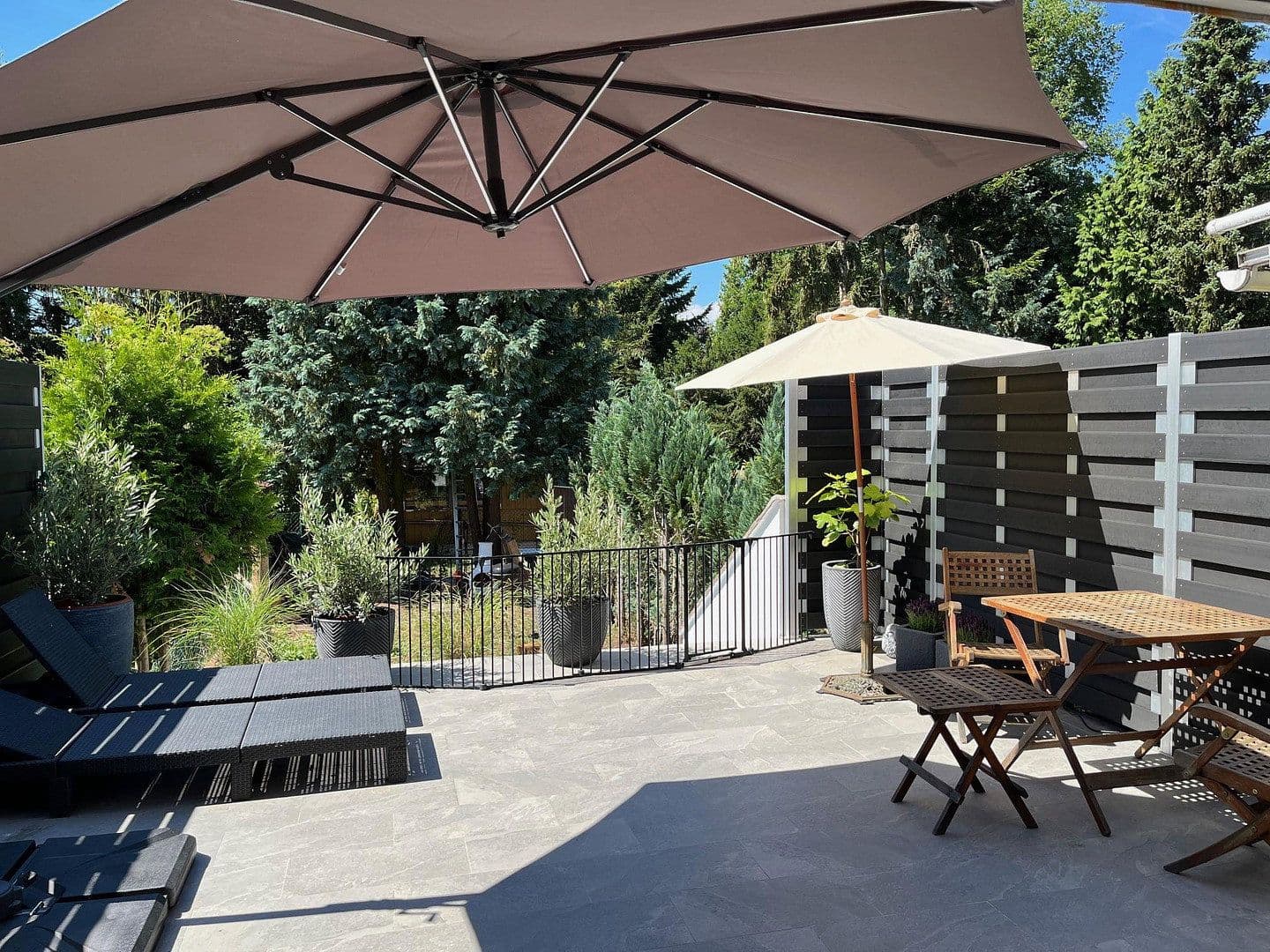 Prodej domu 132 m², pozemek 238 m², Frankfurt a.M., Hessen Prodej domu 132 m², pozemek 238 m², Frankfurt a.M., Hessen