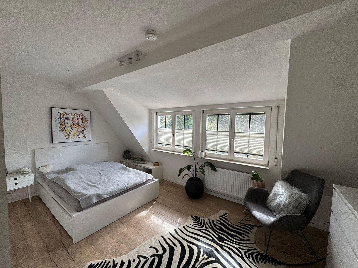 Prodej domu 132 m², pozemek 238 m², Frankfurt a.M., Hessen Prodej domu 132 m², pozemek 238 m², Frankfurt a.M., Hessen