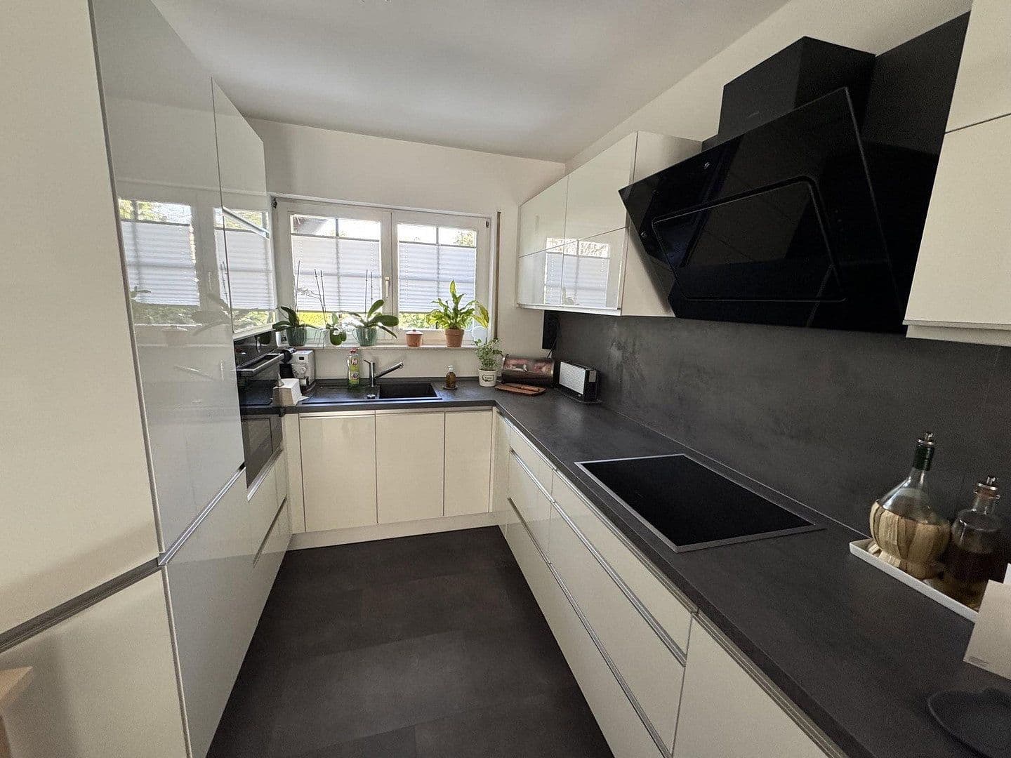 Prodej domu 132 m², pozemek 238 m², Frankfurt a.M., Hessen Prodej domu 132 m², pozemek 238 m², Frankfurt a.M., Hessen