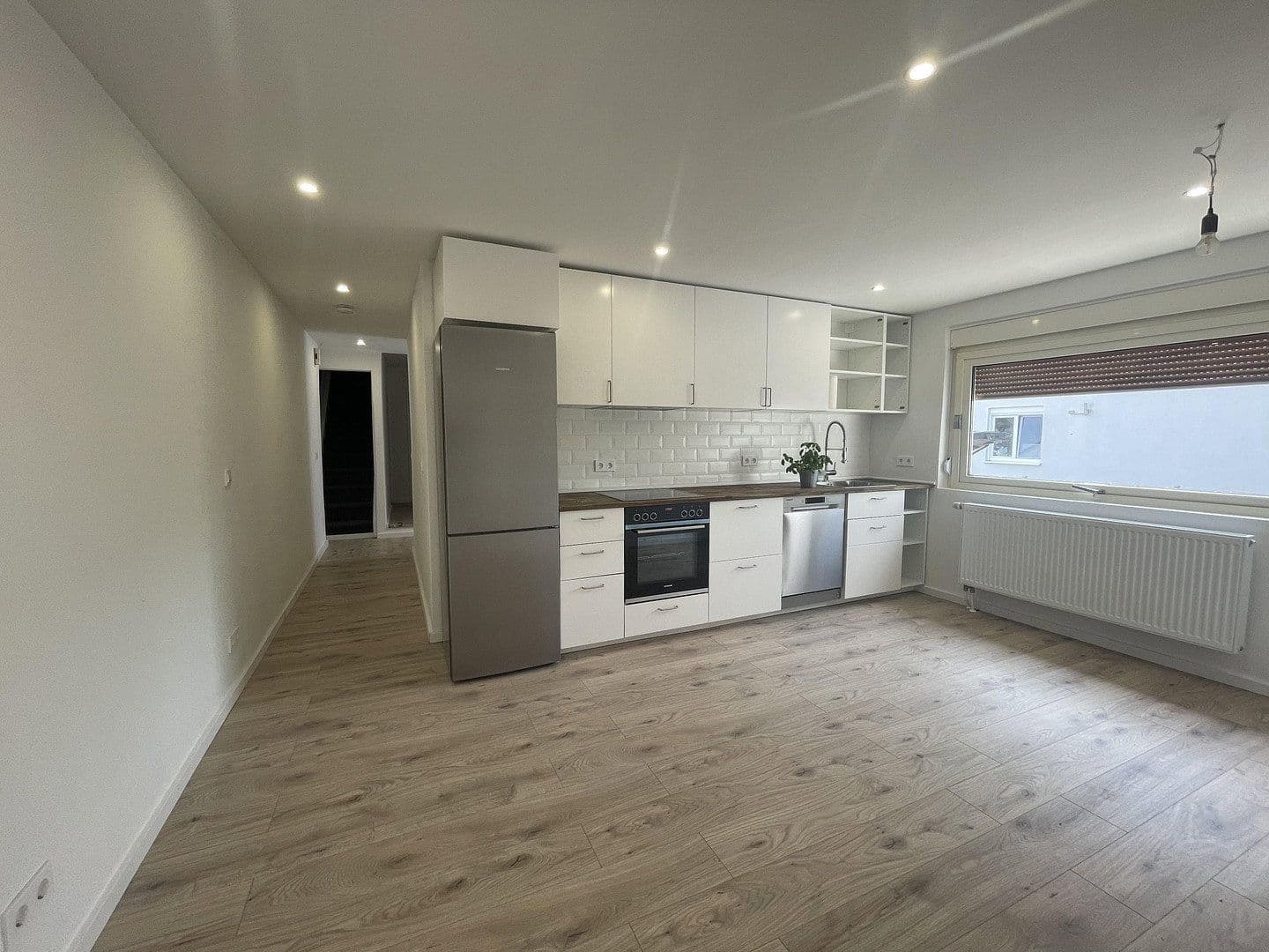 Pronájem domu 152 m², pozemek 456 m², Hainbuchenweg, Mannheim, Bádensko-Württembersko Pronájem domu 152 m², pozemek 456 m², Hainbuchenweg, Mannheim, Bádensko-Württembersko