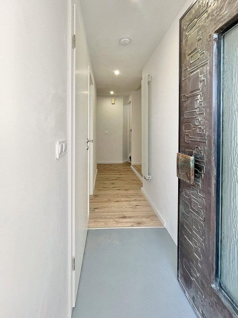 Pronájem domu 152 m², pozemek 456 m², Hainbuchenweg, Mannheim, Bádensko-Württembersko Pronájem domu 152 m², pozemek 456 m², Hainbuchenweg, Mannheim, Bádensko-Württembersko