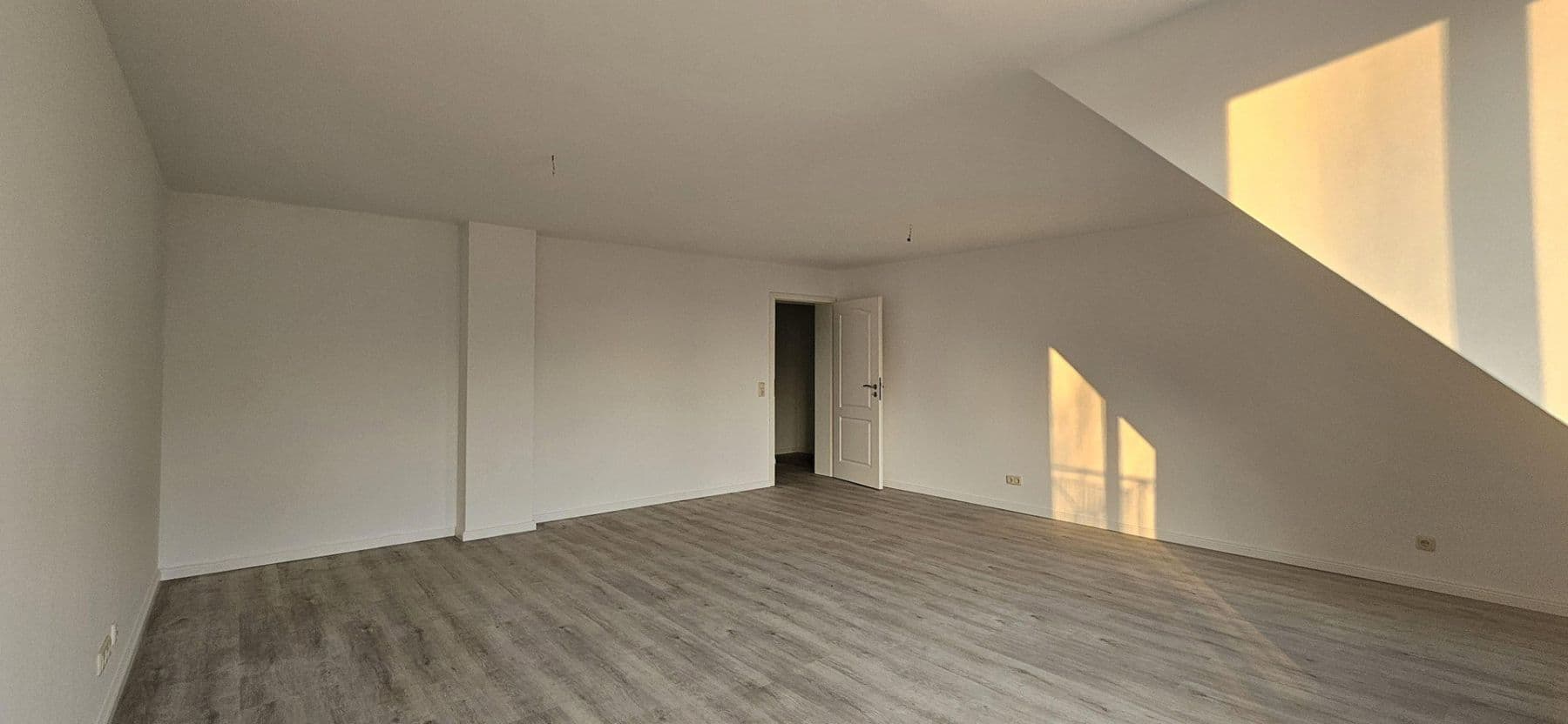Pronájem bytu 4+1 112 m², Estorf, Dolní Sasko Pronájem bytu 4+1 112 m², Estorf, Dolní Sasko