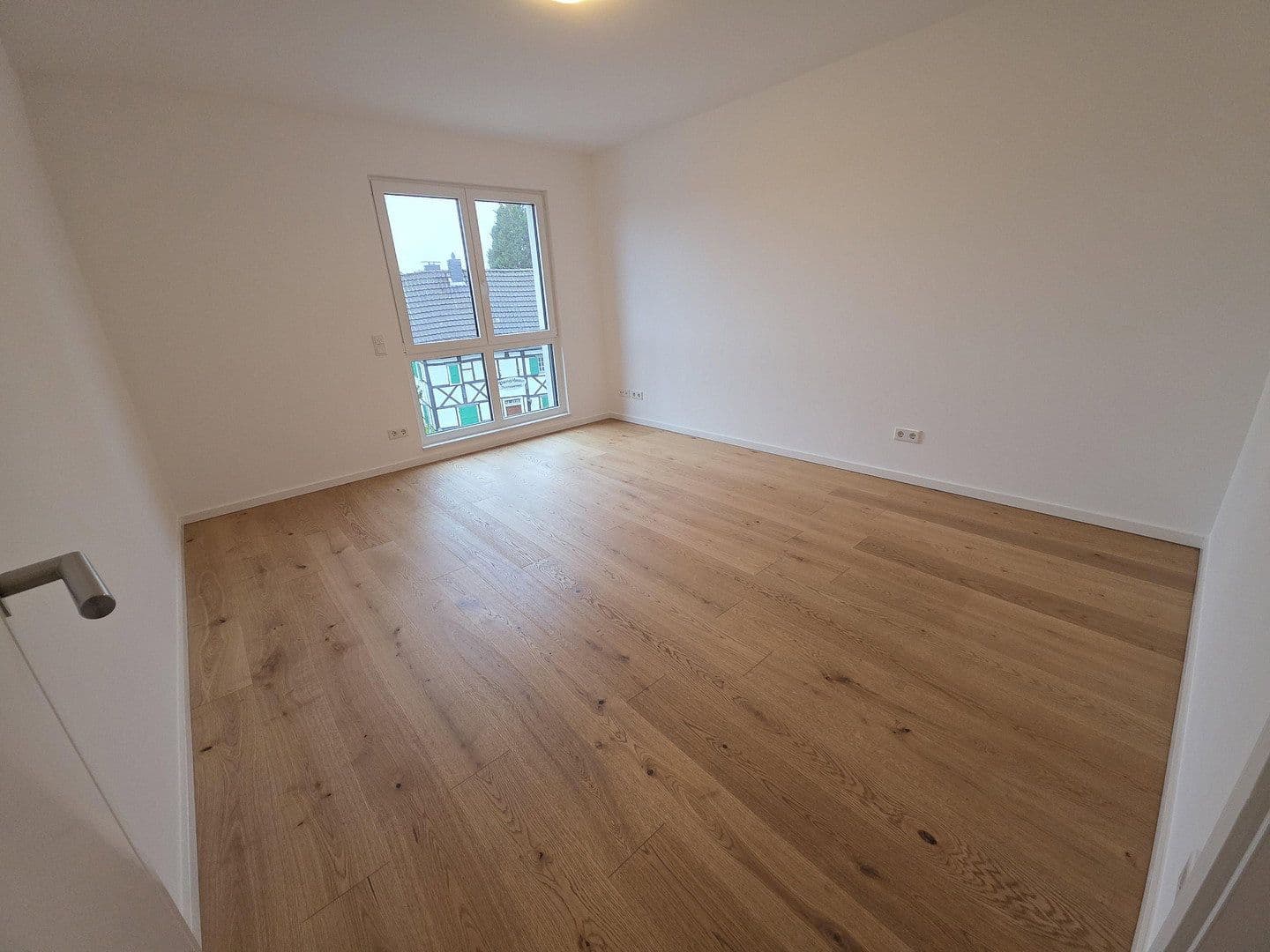 Pronájem bytu 3+1 107 m², Hilden, Severní Porýní-Vestfálsko Pronájem bytu 3+1 107 m², Hilden, Severní Porýní-Vestfálsko