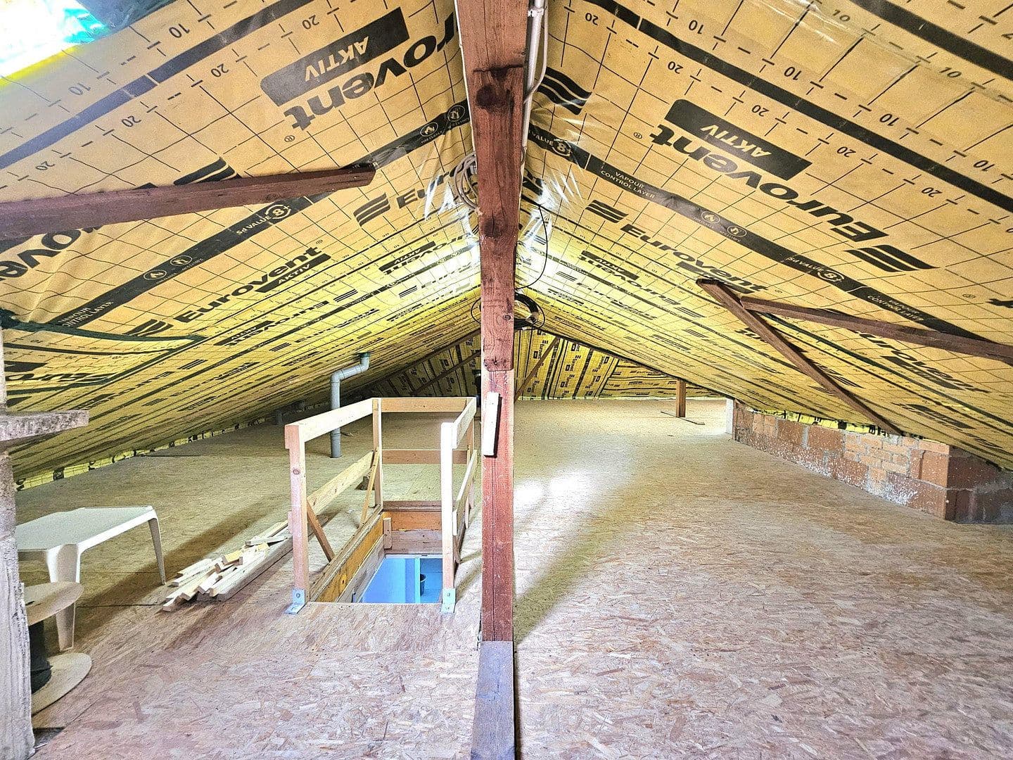 Pronájem domu 310 m², pozemek 673 m², Feldstraße 3, Bad Soden-Salmünster, Hessen Pronájem domu 310 m², pozemek 673 m², Feldstraße 3, Bad Soden-Salmünster, Hessen