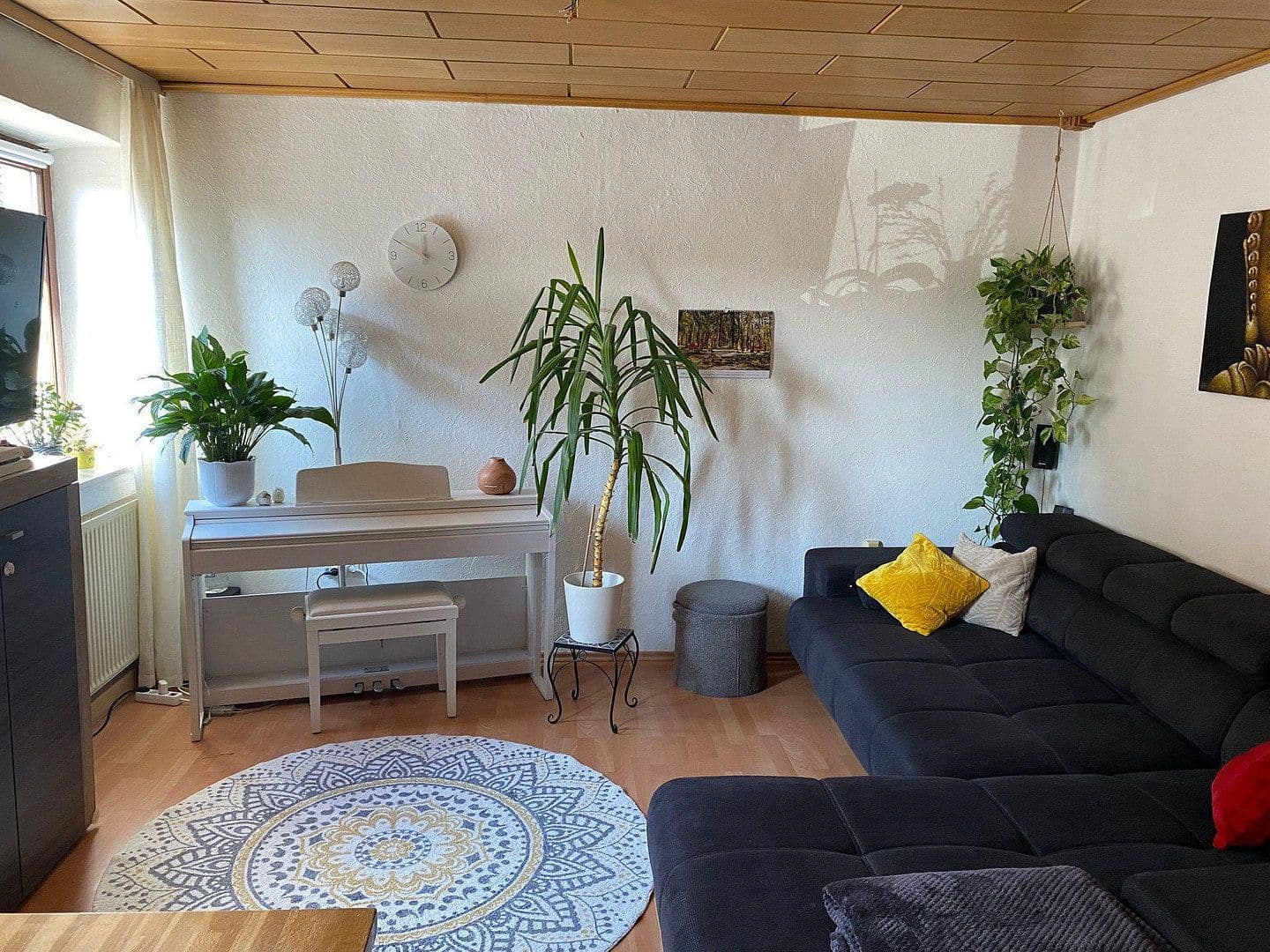 Pronájem bytu 4+1 100 m², Markt Erlbach, Bavorsko Pronájem bytu 4+1 100 m², Markt Erlbach, Bavorsko