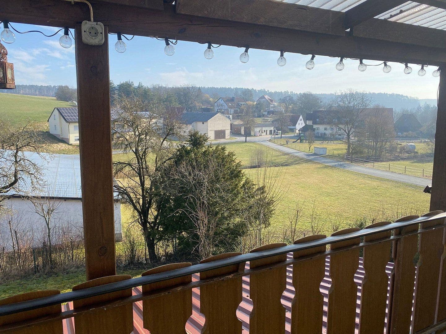 Pronájem bytu 4+1 100 m², Markt Erlbach, Bavorsko Pronájem bytu 4+1 100 m², Markt Erlbach, Bavorsko