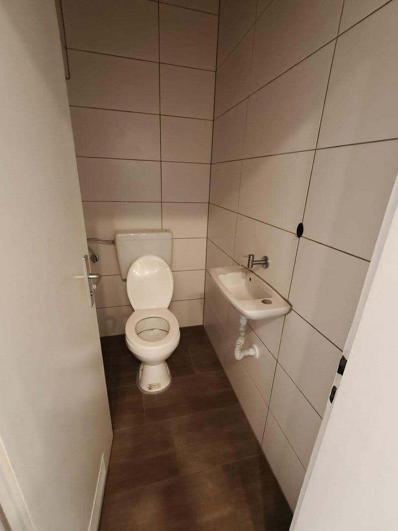 Pronájem bytu 4+1 121 m², Berliner Platz 8, Sindelfingen, Bádensko-Württembersko Pronájem bytu 4+1 121 m², Berliner Platz 8, Sindelfingen, Bádensko-Württembersko