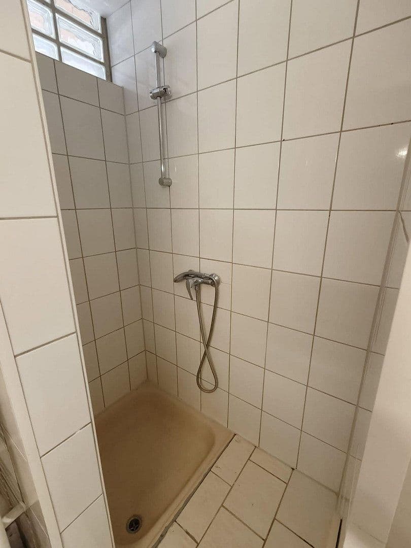 Pronájem bytu 4+1 121 m², Berliner Platz 8, Sindelfingen, Bádensko-Württembersko Pronájem bytu 4+1 121 m², Berliner Platz 8, Sindelfingen, Bádensko-Württembersko